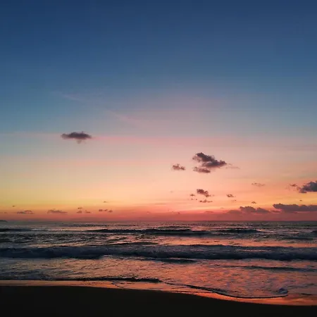 Willa Joyfull Panoramic On Private Beach *