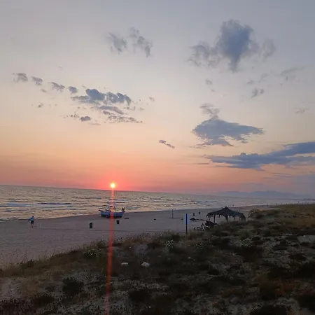 Willa Joyfull Panoramic On Private Beach Lago Patria