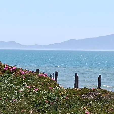 Joyfull Panoramic On Private Beach Villa