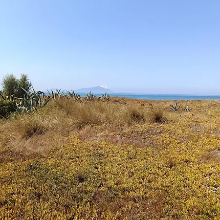 Willa Joyfull Panoramic On Private Beach